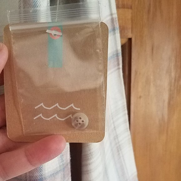 The Oversized Relaxed Flannel, Girls 8 - 10 - Picture 5 of 5